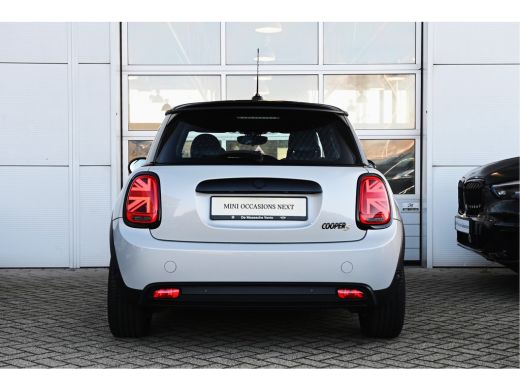 Mini Electric Classic / Panoramadak / Sportstoelen / Comfort Access / Stuurverwarming / LED / Stoelverwarming /... ActivLease financial lease