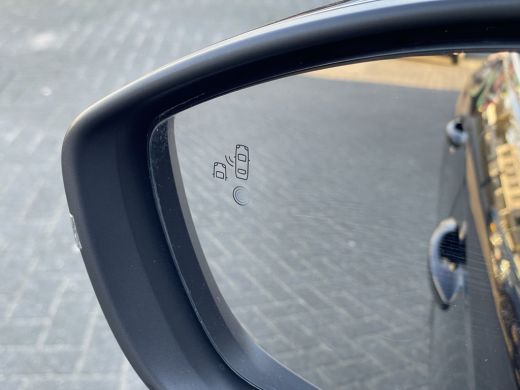 Opel Corsa 100pk Elegance (Camera - LED - Parkeersensoren V+A - Keyless - Navigatie - Dodehoekdetectie- Appl... ActivLease financial lease