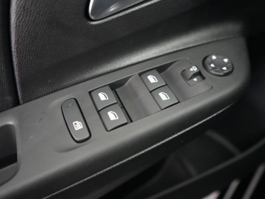 Opel Corsa Edition | Dode hoek waarschuwing | Draadloze Apple Carplay en Android Auto | LED koplampen met LE... ActivLease financial lease