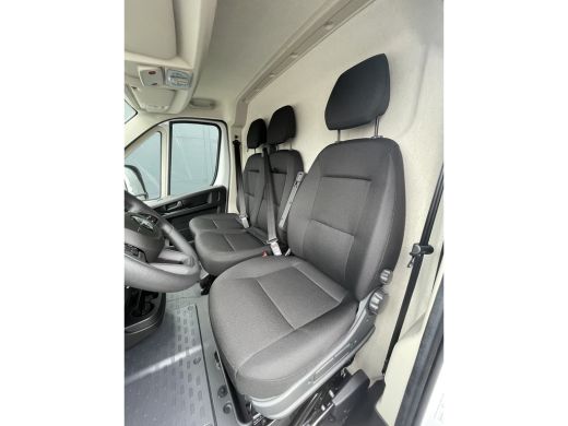 Opel Movano 140pk L2H2 3.5t (Camera - Automatische Airco - Navigatie - Apple Carplay - Digitaal dashboard - DAB) ActivLease financial lease