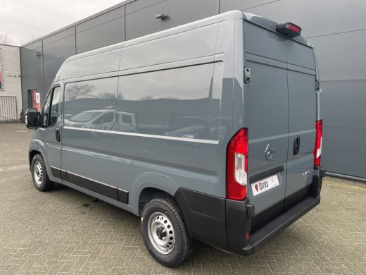 Opel Movano 140pk L2H2 3.5t (Camera - Automatische Airco - Navigatie - Apple Carplay - Digitaal dashboard - DAB) ActivLease financial lease