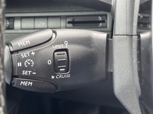 Peugeot 5008 130pk Road Trip (Elektrisch Schuifdak - Elektrische klep - Keyless Entry - Camera - Apple Carplay... ActivLease financial lease