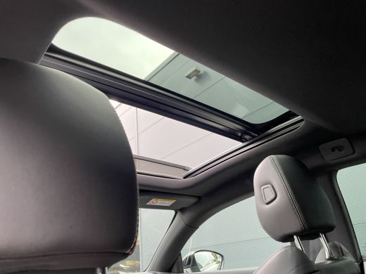 Peugeot 508 SW 225pk HYbrid GT Pack (Elektrisch Schuifdak - Trekhaak - Leder incl verwarming/massage/geheugen... ActivLease financial lease