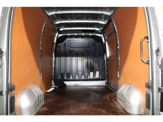 Renault Master 2.3 dCi 135pk L2 H2 Work Edition Airco Navigatie Camera ActivLease financial lease