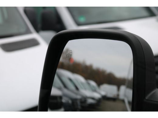 Renault Master 2.3 dCi 135pk L2 H2 Work Edition Airco Navigatie Camera ActivLease financial lease