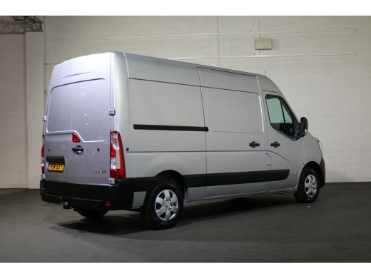 Renault Master 2.3 dCi 135pk L2 H2 Work Edition Airco Navigatie Camera ActivLease financial lease
