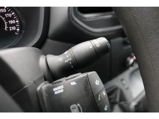 Renault Master 2.3 dCi 150pk L2 H2 Koelwagen -10 Graden Dag en Nacht ActivLease financial lease