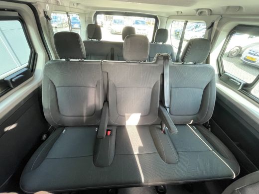 Renault Trafic Life 150pk L2 9-Persoons(Trekhaak - Camera - Keyless Entry - Navigatie - Airco - Apple Carplay) ActivLease financial lease