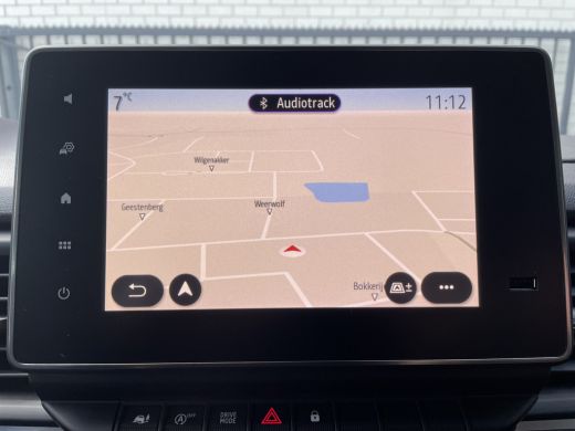 Renault Trafic Life 150pk L2 9-Persoons(Trekhaak - Camera - Keyless Entry - Navigatie - Airco - Apple Carplay) ActivLease financial lease