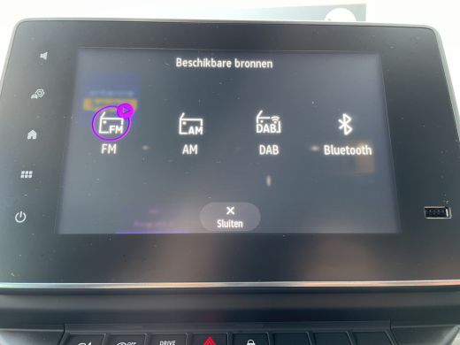 Renault Trafic Life 150pk L2 9-Persoons(Trekhaak - Camera - Keyless Entry - Navigatie - Airco - Apple Carplay) ActivLease financial lease