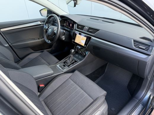 Skoda Superb Combi 1.4 TSI iV 218pk | Trekhaak | Elektrische stoelen ActivLease financial lease