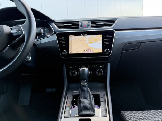 Skoda Superb Combi 1.4 TSI iV 218pk | Trekhaak | Elektrische stoelen ActivLease financial lease