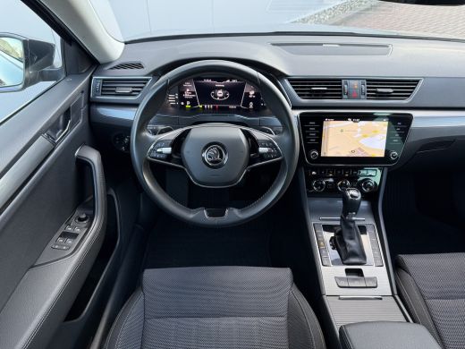 Skoda Superb Combi 1.4 TSI iV 218pk | Trekhaak | Elektrische stoelen ActivLease financial lease