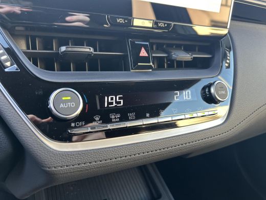 Toyota Corolla Cross Hybrid 140 Active ActivLease financial lease