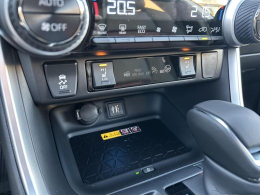 Toyota RAV4 2.5 Plug-in Hybrid AWD Limited Edition |Panoramdak| ActivLease financial lease