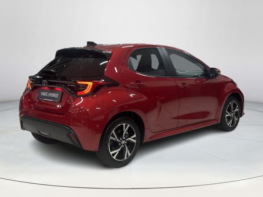 Toyota Yaris 1.5 Hybrid 115 Dynamic ActivLease financial lease