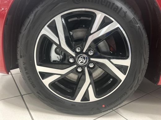 Toyota Yaris 1.5 Hybrid 115 Dynamic ActivLease financial lease