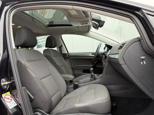Volkswagen Golf 1.5 TSI ACT 130pk | Pano dak | Full Led ActivLease financial lease