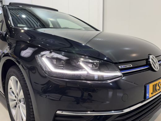 Volkswagen Golf 1.5 TSI ACT 130pk | Pano dak | Full Led ActivLease financial lease