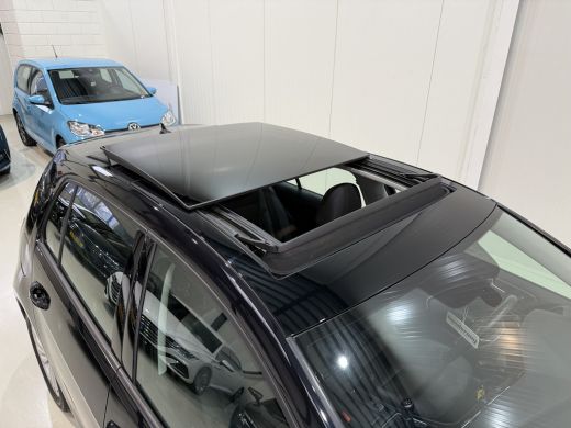 Volkswagen Golf 1.5 TSI ACT 130pk | Pano dak | Full Led ActivLease financial lease