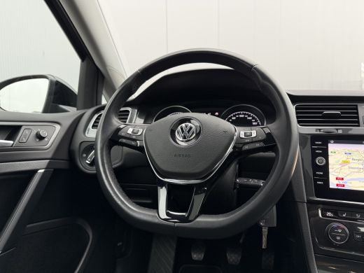 Volkswagen Golf 1.5 TSI ACT 130pk | Pano dak | Full Led ActivLease financial lease