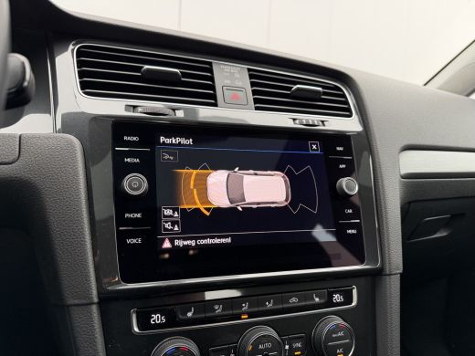 Volkswagen Golf 1.5 TSI ACT 130pk | Pano dak | Full Led ActivLease financial lease