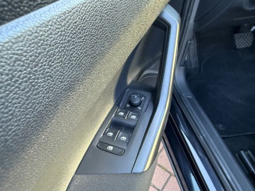 Volkswagen Polo 1.0 TSI 95pk DSG Style | Active info display | Navi ActivLease financial lease