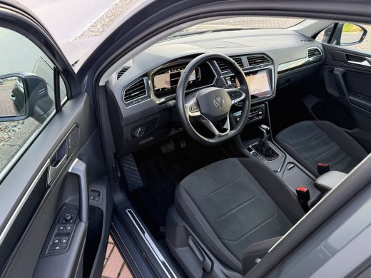 Volkswagen Tiguan 1.4 TSI eHybrid 245pk Elegance | Pano dak |Trekhaak ActivLease financial lease