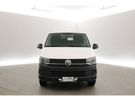 Volkswagen Transporter 2.0 TDI L2H1 | Aut. | Airco | Cruise | 3-Zits | Trekh. | Parkeersens. | Stoelverw. ActivLease financial lease