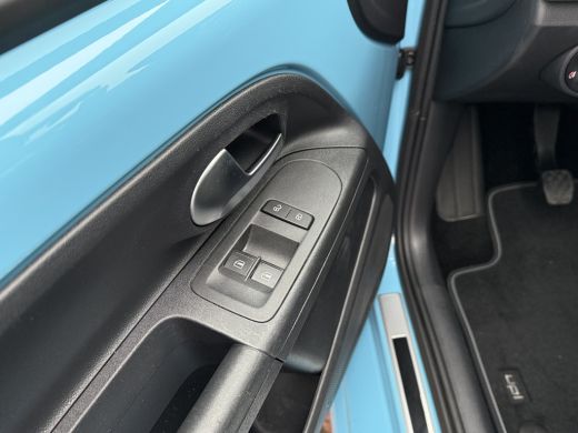 Volkswagen up! 1.0 Active 65pk | Cruise | Camera ActivLease financial lease