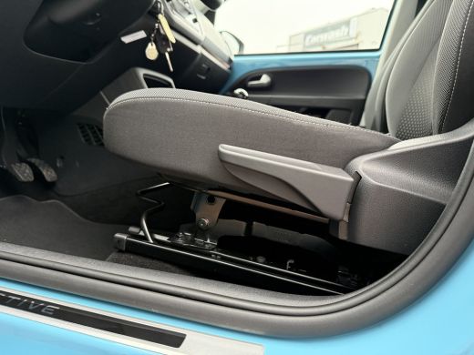 Volkswagen up! 1.0 Active 65pk | Cruise | Camera ActivLease financial lease