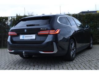 BMW 5 Serie Touring 530e | Elektr. trekhaak | Stoelverwarming | Digital Entry | Elektr. klep | Camera | Cruis...