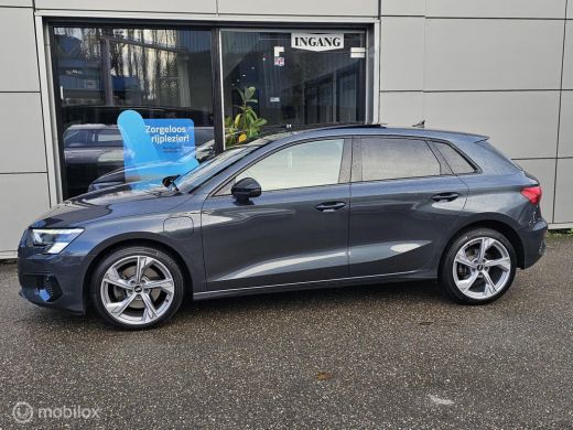 Audi A3 Sportback 40 TFSI e Edition Panorama/HUD/Memory/Sfeer/Keyless ActivLease financial lease