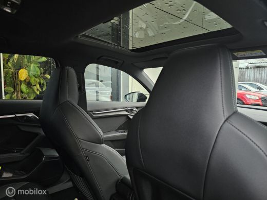 Audi A3 Sportback 40 TFSI e Edition Panorama/HUD/Memory/Sfeer/Keyless ActivLease financial lease