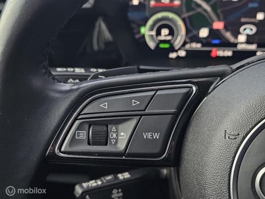 Audi A3 Sportback 40 TFSI e Edition Panorama/HUD/Memory/Sfeer/Keyless ActivLease financial lease