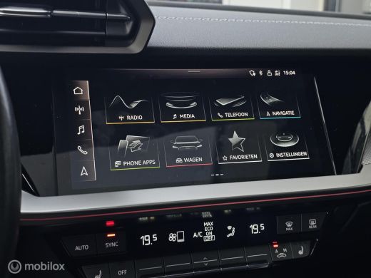 Audi A3 Sportback 40 TFSI e Edition Panorama/HUD/Memory/Sfeer/Keyless ActivLease financial lease