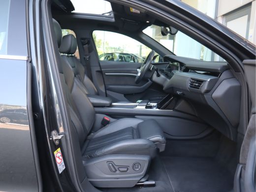 Audi e-tron 50 quattro Business edition Plus 71 kWh / Panoramadak / Sportstoelen / SOH 91% ActivLease financial lease