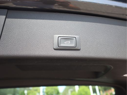 Audi e-tron 50 quattro Business edition Plus 71 kWh / Panoramadak / Sportstoelen / SOH 91% ActivLease financial lease