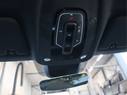 Audi e-tron 50 quattro Business edition Plus 71 kWh / Panoramadak / Sportstoelen / SOH 91% ActivLease financial lease