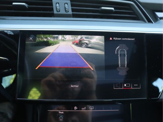 Audi e-tron 50 quattro Business edition Plus 71 kWh / Panoramadak / Sportstoelen / SOH 91% ActivLease financial lease