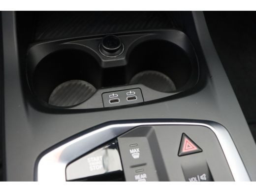 BMW 1 Serie 120 M Sport Automaat / Sportstoelen / Achteruitrijcamera / M Adaptief onderstel / Comfort Access ... ActivLease financial lease