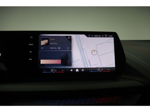 BMW 1 Serie 120 M Sport Automaat / Sportstoelen / Achteruitrijcamera / M Adaptief onderstel / Comfort Access ... ActivLease financial lease