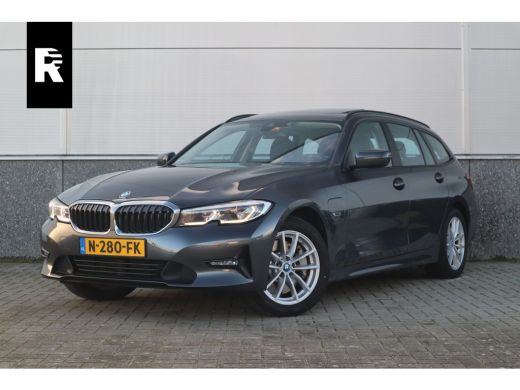 BMW 3 Serie Touring 330e xDrive Business Edition Plus Pano dak / Laser / Sportstoelen / Leder /