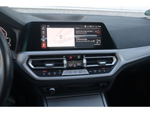 BMW 3 Serie Touring 330e xDrive Business Edition Plus Pano dak / Laser / Sportstoelen / Leder / ActivLease financial lease