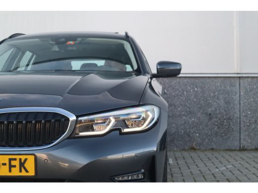 BMW 3 Serie Touring 330e xDrive Business Edition Plus Pano dak / Laser / Sportstoelen / Leder / ActivLease financial lease