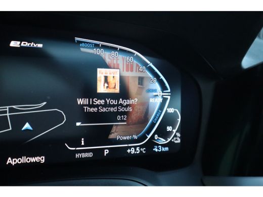 BMW 3 Serie Touring 330e xDrive Business Edition Plus Pano dak / Laser / Sportstoelen / Leder / ActivLease financial lease