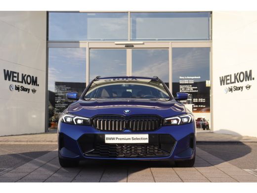 BMW 3 Serie Touring 330i xDrive High Executive M Sport Automaat / Panoramadak / Trekhaak / Sportstoelen / M S... ActivLease financial lease
