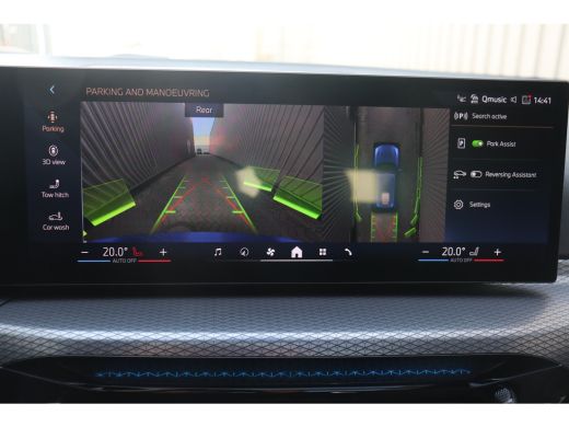 BMW 3 Serie Touring 330i xDrive High Executive M Sport Automaat / Panoramadak / Trekhaak / Sportstoelen / M S... ActivLease financial lease