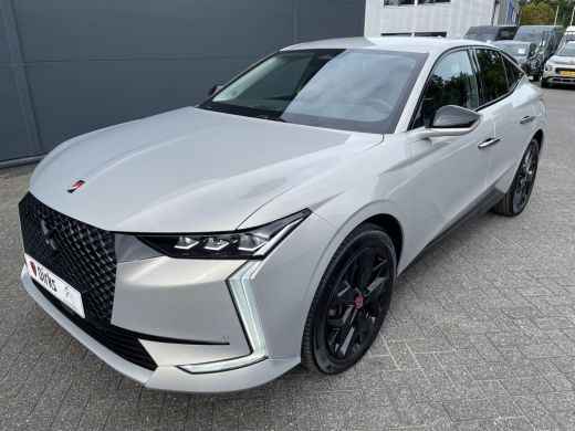 DS DS 4 130pk Performance Line+ (Camera - Keyless Entry - Adaptieve Cruise Controle - Automatische Airco ... ActivLease financial lease