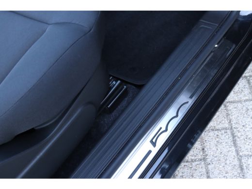 Fiat 500C 1.0 Hybrid Dolcevita Finale | Cruise Control | Carplay | Lichtmetaal | Airco | ActivLease financial lease